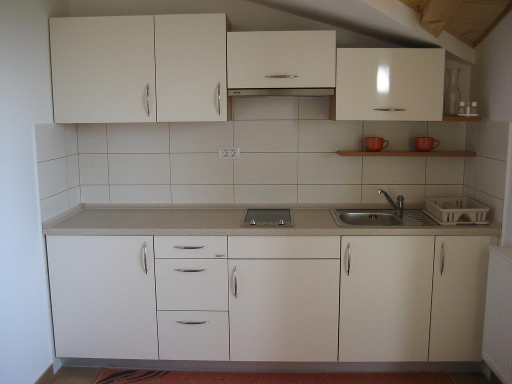 Appartement Turisticna Kmetija Pri Rebkovih à Ajdovščina Chambre photo