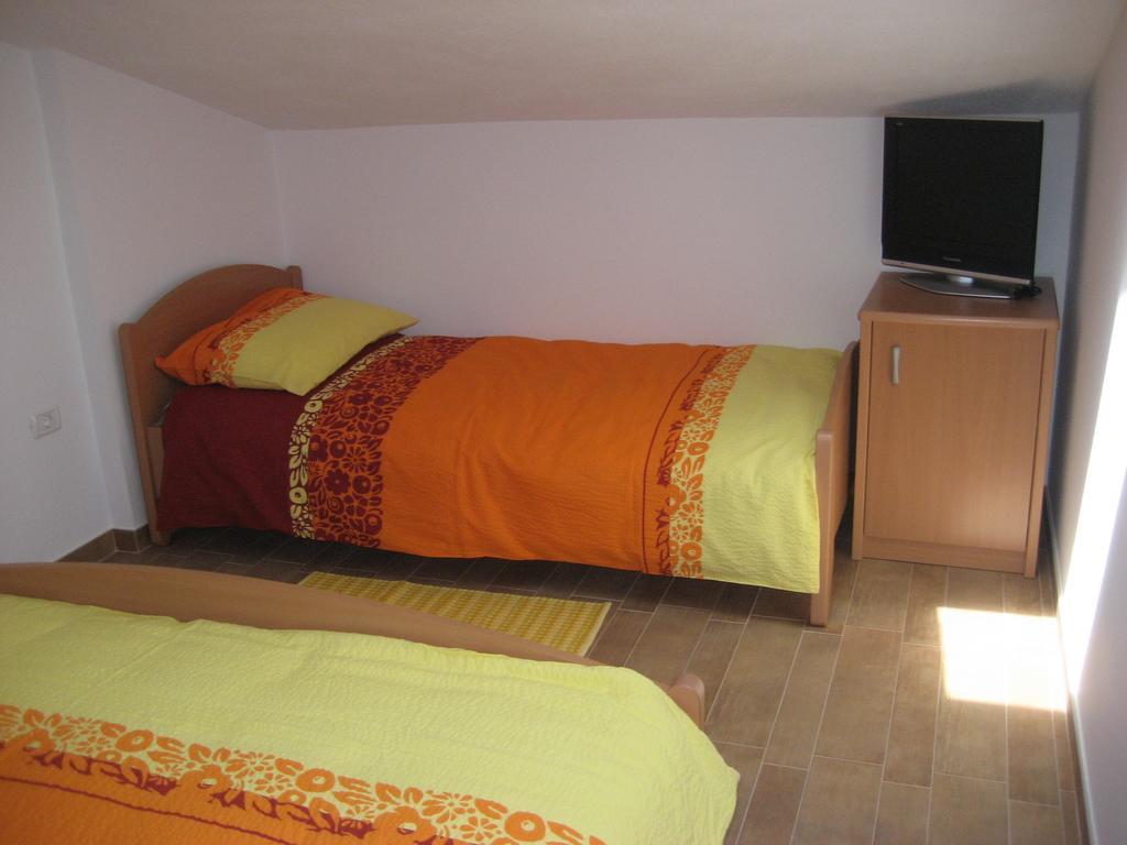 Appartement Turisticna Kmetija Pri Rebkovih à Ajdovščina Chambre photo