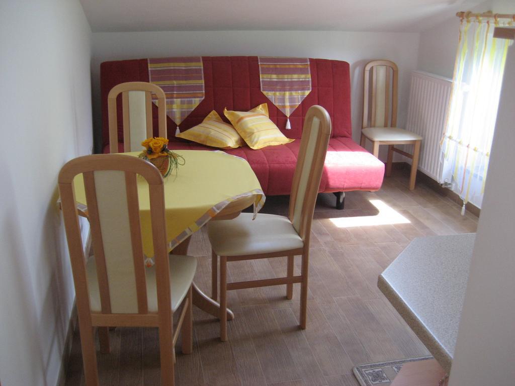 Appartement Turisticna Kmetija Pri Rebkovih à Ajdovščina Chambre photo